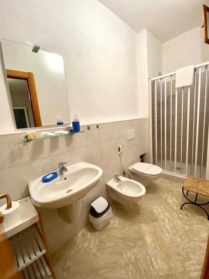 בארי Ginevra Rooms מראה חיצוני תמונה