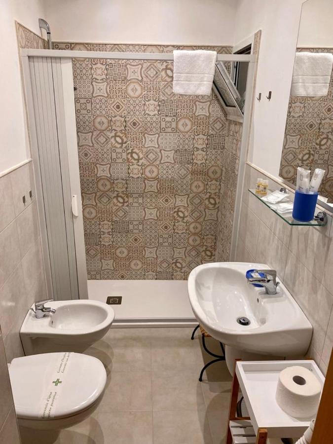 בארי Ginevra Rooms מראה חיצוני תמונה